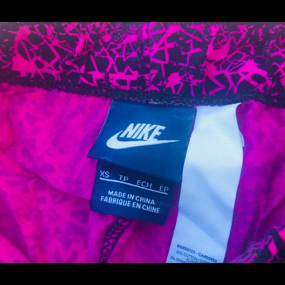 Nike pink and black splatter print leggings - Picture 4 of 4